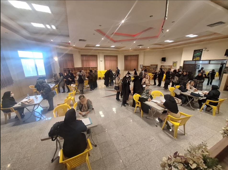 دیدار اولیا دانش آموزان با دبیران27 و 28 آبان